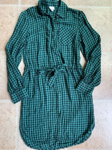 green and black shirt dress