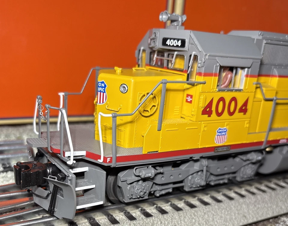 Lionel~Union Pacific SD40T-2 #4004~Escala O~¡Con control de velocidad TMCC y Odyssey! Foto 4 de 4