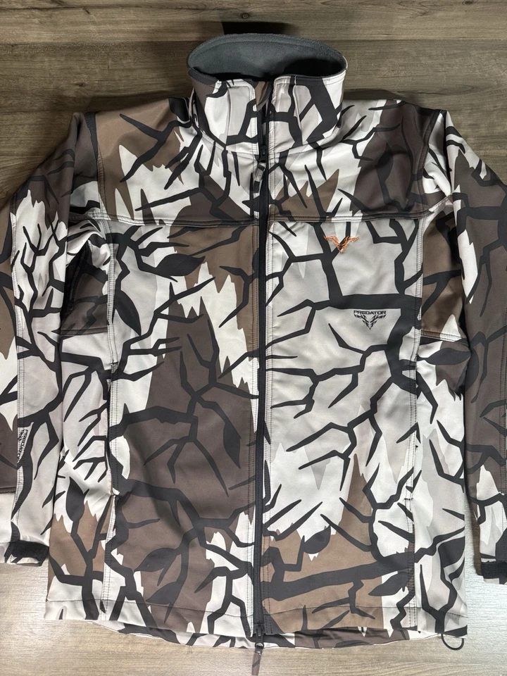 Predator Men’s Camo 4-Way Stretch Fabric Winter/Hunting Jacket Large - Image 2 of 4