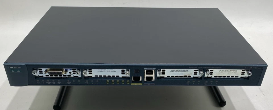 Cisco 1760 1-Port 10/100 Wired Router - Image 3 of 4