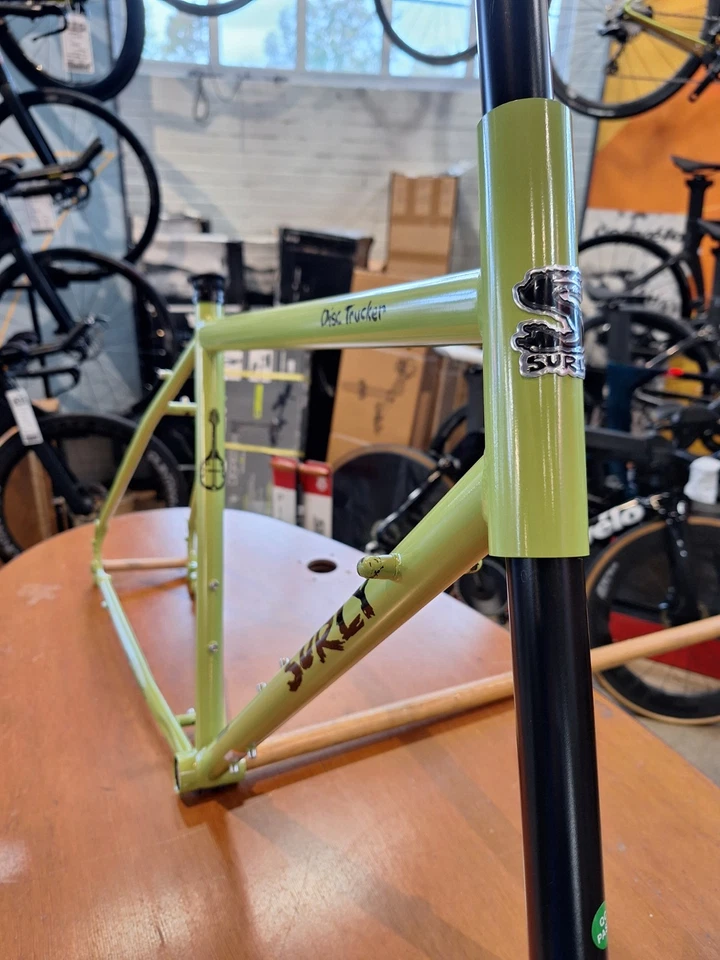 Surly Disc Trucker 50cm Pea Lime Soup Green 26er Do Everything Touring Frame - Image 2 of 4
