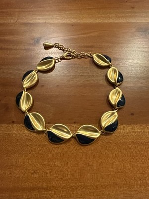 MONET Textured Garland Leaf Choker Necklace Matt  Gold / black Vintage signed