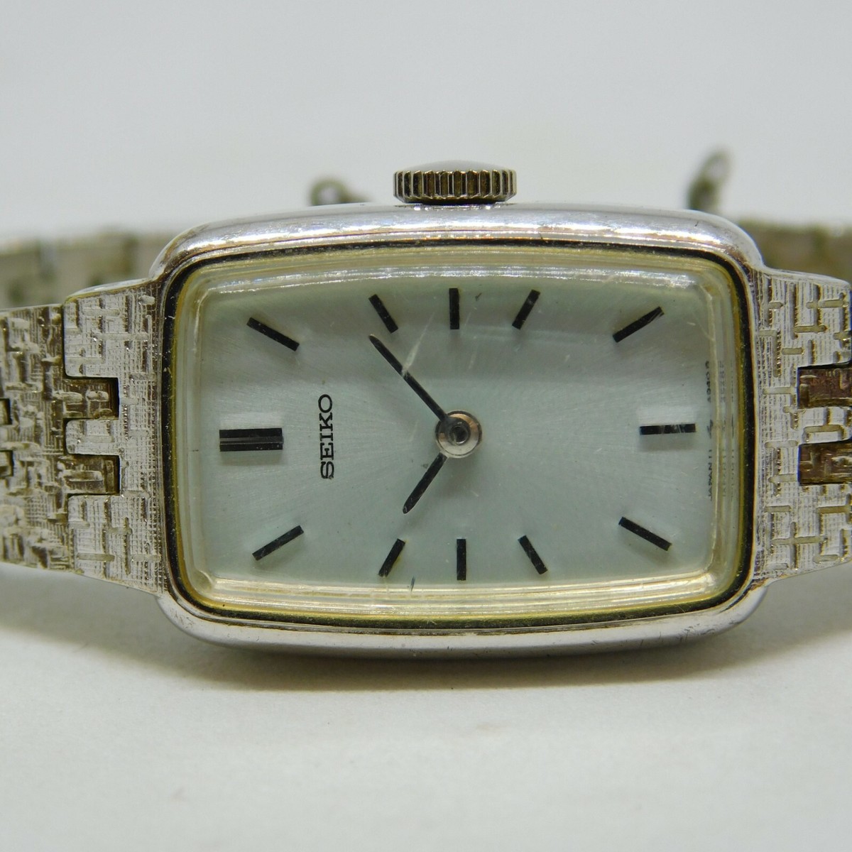 Seiko 11-4860 Silver Tone Wind-up Analog Women's Watch Sz. 5 Seiko 11-4860 Silver Tone Wind-up Analog Women's Watch Sz. 5