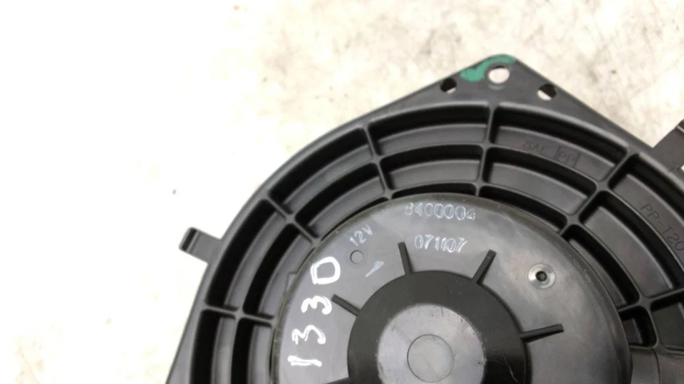 Renault Laguna III MK3 2008 LHD 2.0dCi Heizungslüfter 8400004 Diesel 110kW - Bild 2 von 4