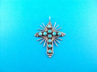 VINTAGE NATIVE AMERICAN ZUNI STERLING SILVER TURQUOISE CROSS PENDANT