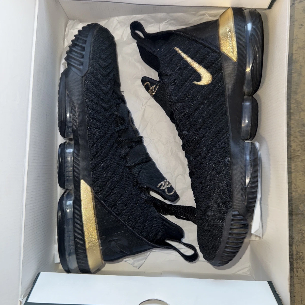 シューズ(男性用) NIKE LEBRON 16 Black Gold 27cm 楽天市場】【 NIKE 
