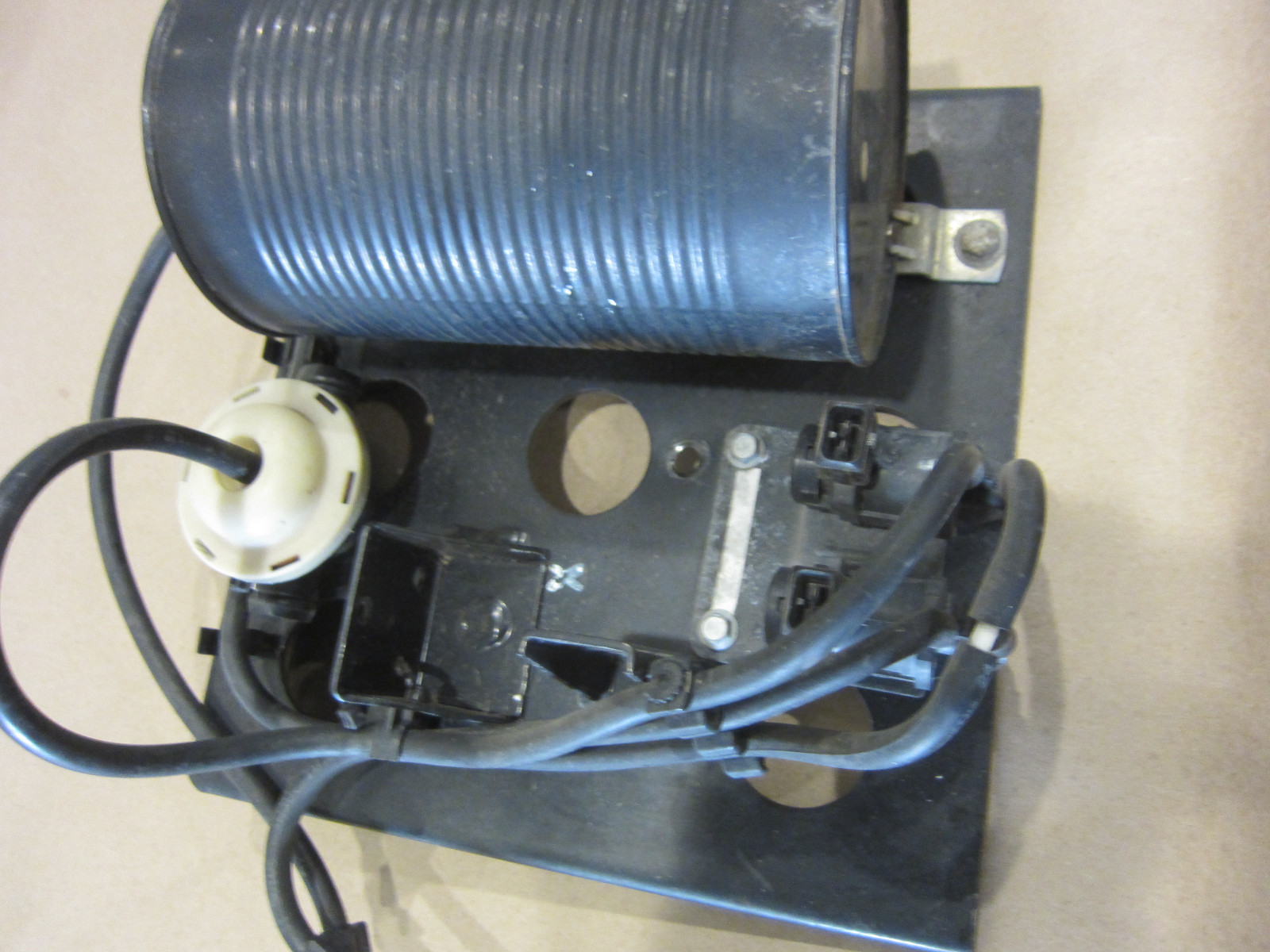 Ferrari 355 - Air Pump Bracket- Solenoid Valves - Decompression Tank -  # 165903