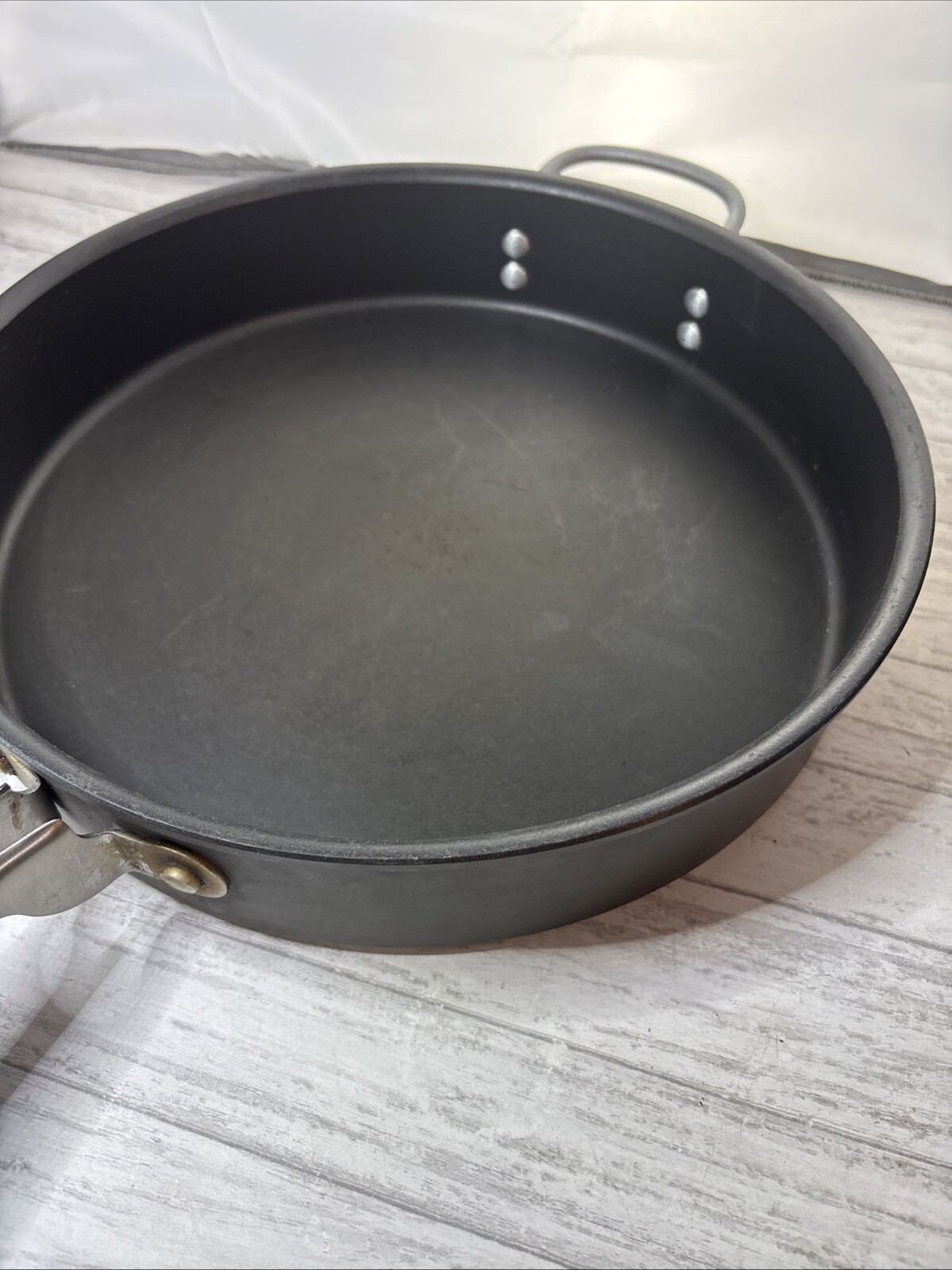 Calphalon 5005 Hard Anodized 5 Quart 12” Saute Pan