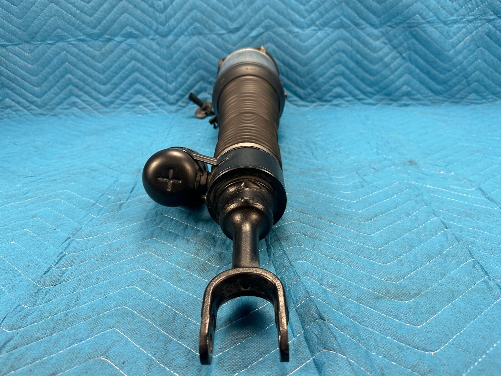 Bentley Flying Spur Front Driver's Side Air Shock Absorber Strut 29k 06-12 OEM