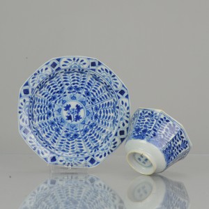 Antique Kangxi Revival 19th c Blue and white Tea Bowl flower Chinese China Po...