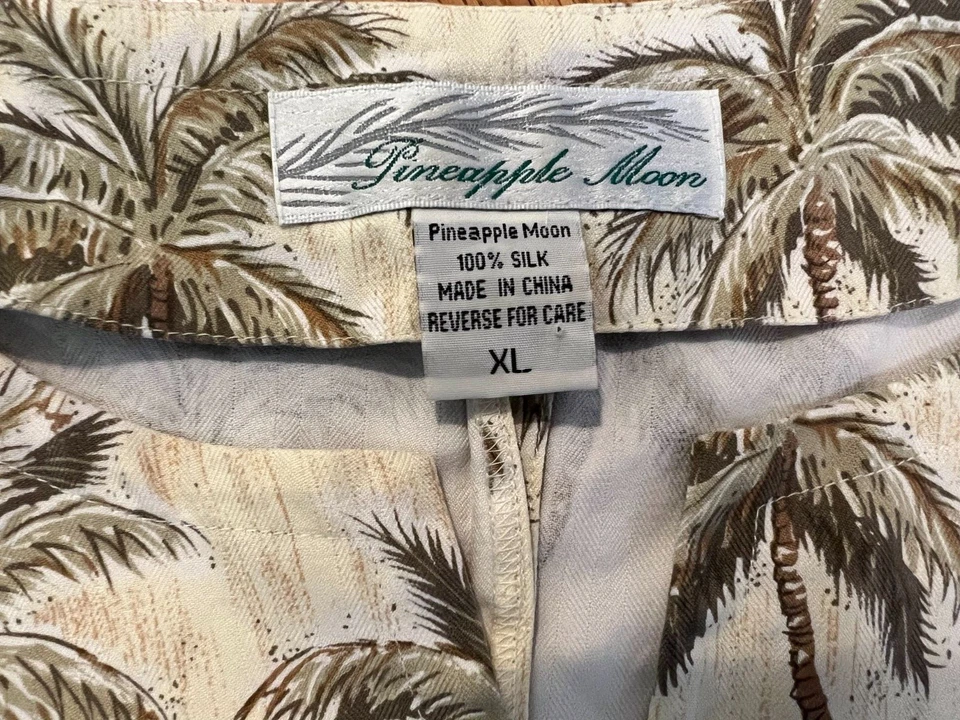 Pineapple Moon Palm Tree 100% Silk Tank Top Button Front Women's Size XL Hawaii - Image 4 of 4