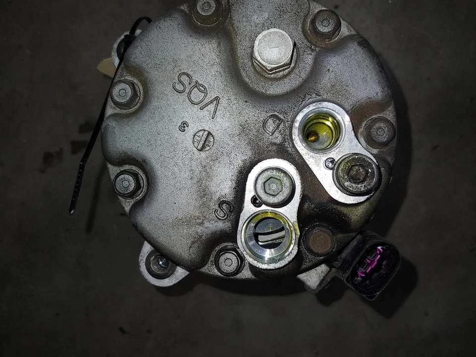 VOLKSWAGEN BEETLE A/C COMPRESSOR 9C, P/N 1J06144117G, 01/00-09/05 00 01 02 03 04 - image 3 of 4