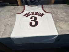 NWT Men  s Small White Allen Iverson The Answer Philadelphia 76ers Sixers Jersey