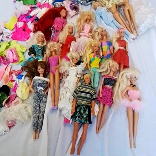 Barbie Mattel Dolls with Accessories Set 1960s-1980s Collection - Z#3122