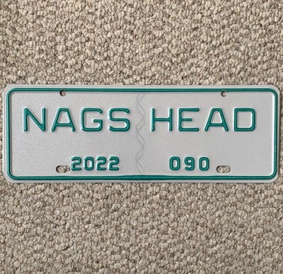 NAGS HEAD, NC City Town License Plate Topper Tag #090 White, Green