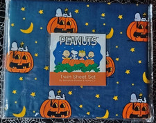 Peanut Snoopy Halloween~Midnight Blue Twin Sheets Berkshire Pumpkins and Stars