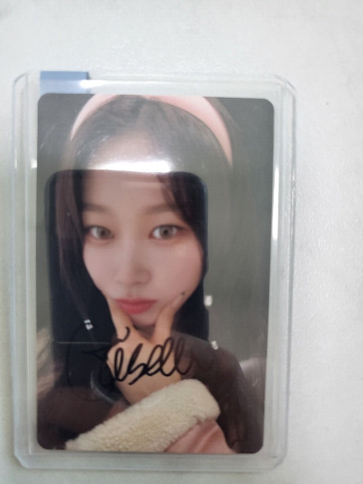 LABOUM I'M YOURS 　韓国　アイドル　CD 未開封　サイン付き KPOP IDOL BOYS, GIRLS GROUP PROMO ALBUM Autographed ALL MEMBER