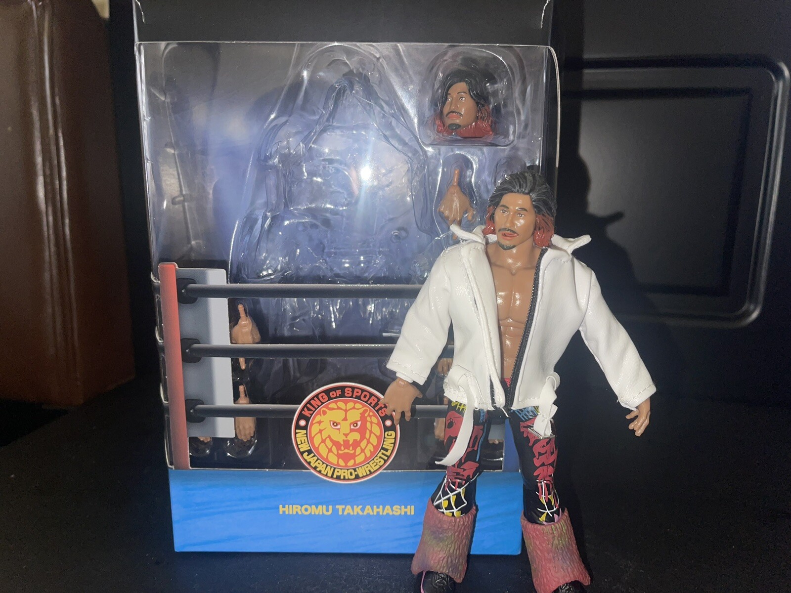 新日本プロレス SUPER7 アクションフィギュア 高橋ヒロム 新日本プロレス SUPER7 アクションフィギュア 高橋ヒロム Amazon.com