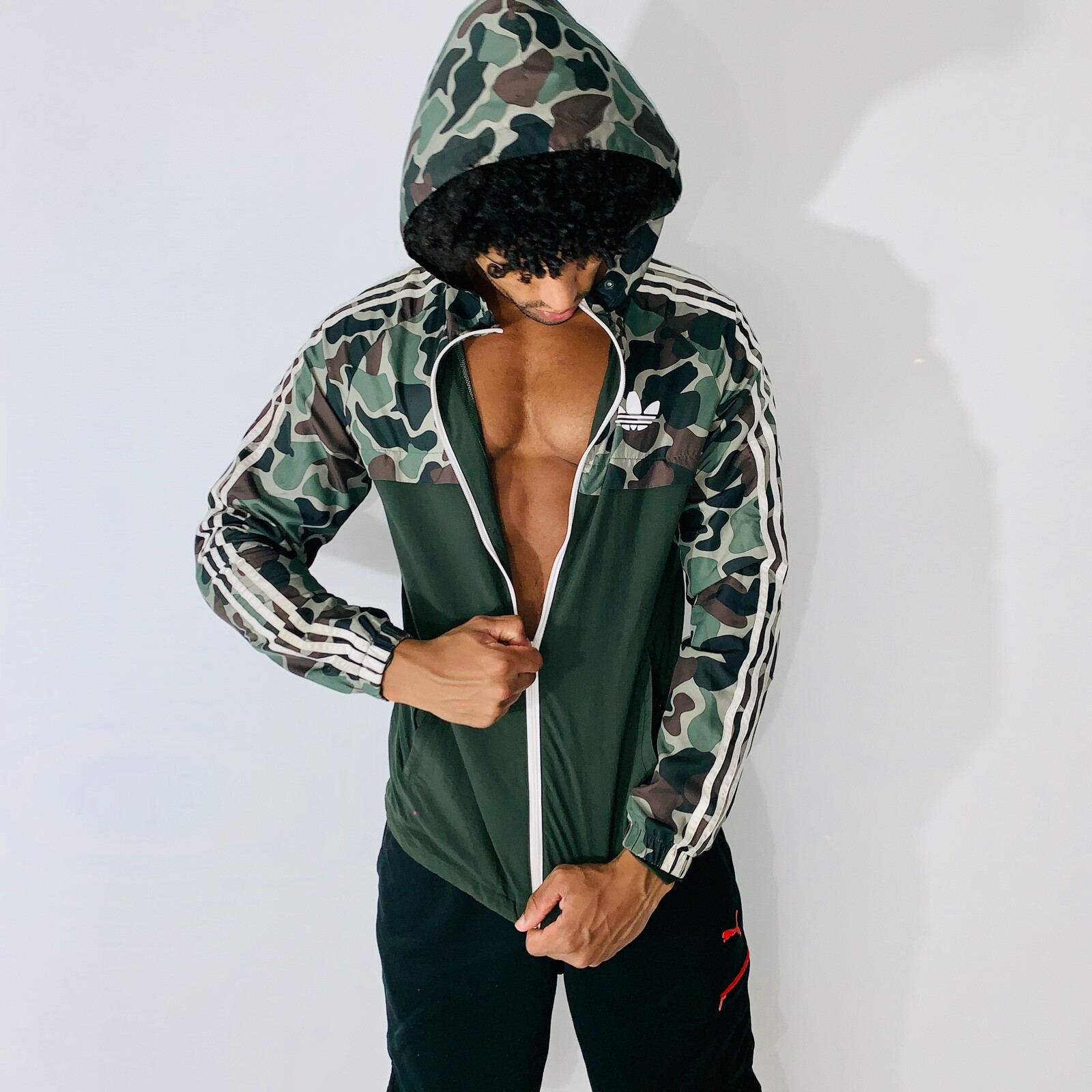 Super Rare Adidas Originals Camo Windbreaker Jacket Camouflage Green Small image 3