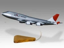 Boeing 747-400F JAL Cargo Desk Wood Airplane New Model Small Scale 1/200
