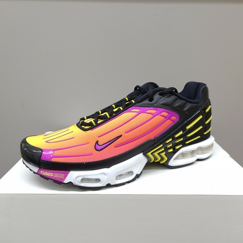 NIKE AIR MAX PLUS III \