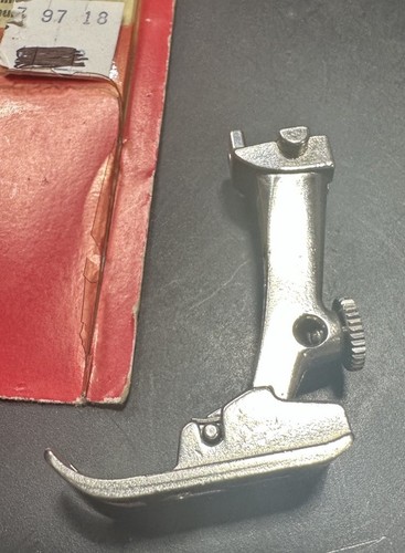 OEM Bernina Sewing Machine Cordonnet #11 Pressure Foot use 1000-1008-1010 L#B57 - Picture 6 of 6