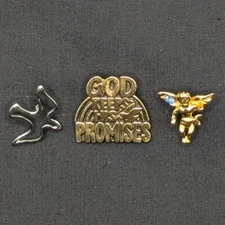 Lot of Religious/Christian Pins Mixed Items
