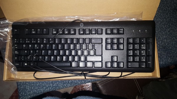 Teclado HP  PC nuevo USB Español KB57211 672647-073 Equivalente a KU-1156