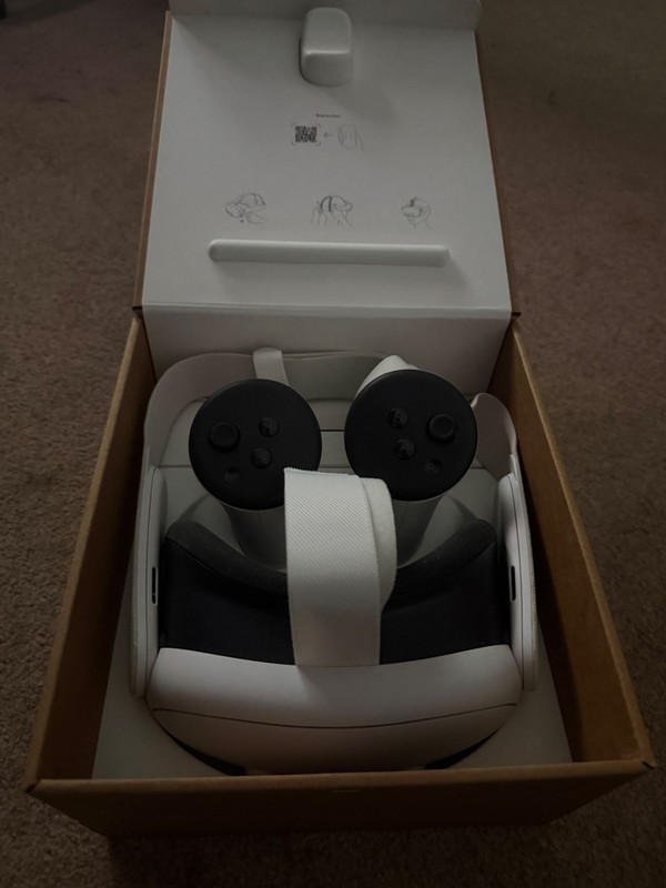 Meta Quest 3 VR Headset (With Controllers) - 128GB ✅