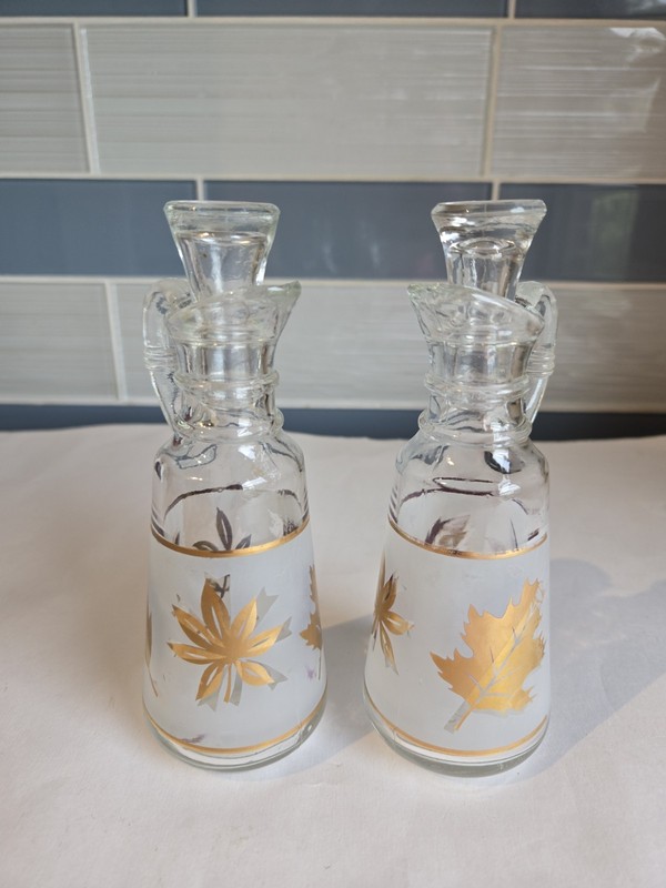 1960s Anchor Hocking Starlyte Gold Leaf Glass Cruet Set