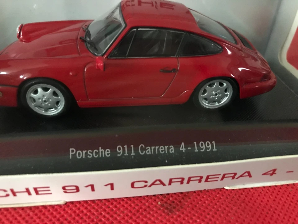 2015 ATLAS Porsche 911 Carrera 1:43 B21 - Imagem 3 de 4