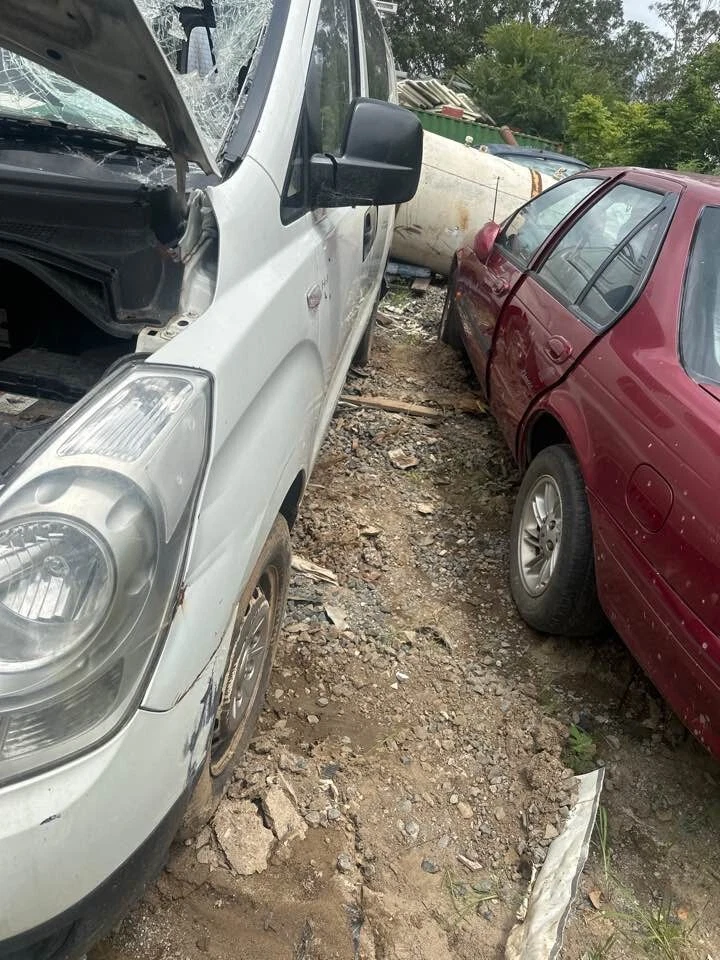 2010 Hyundai iLoad TQ Roof Racks Standard Roof - iMax 08-23 Fitment #B591 - image 4 of 4