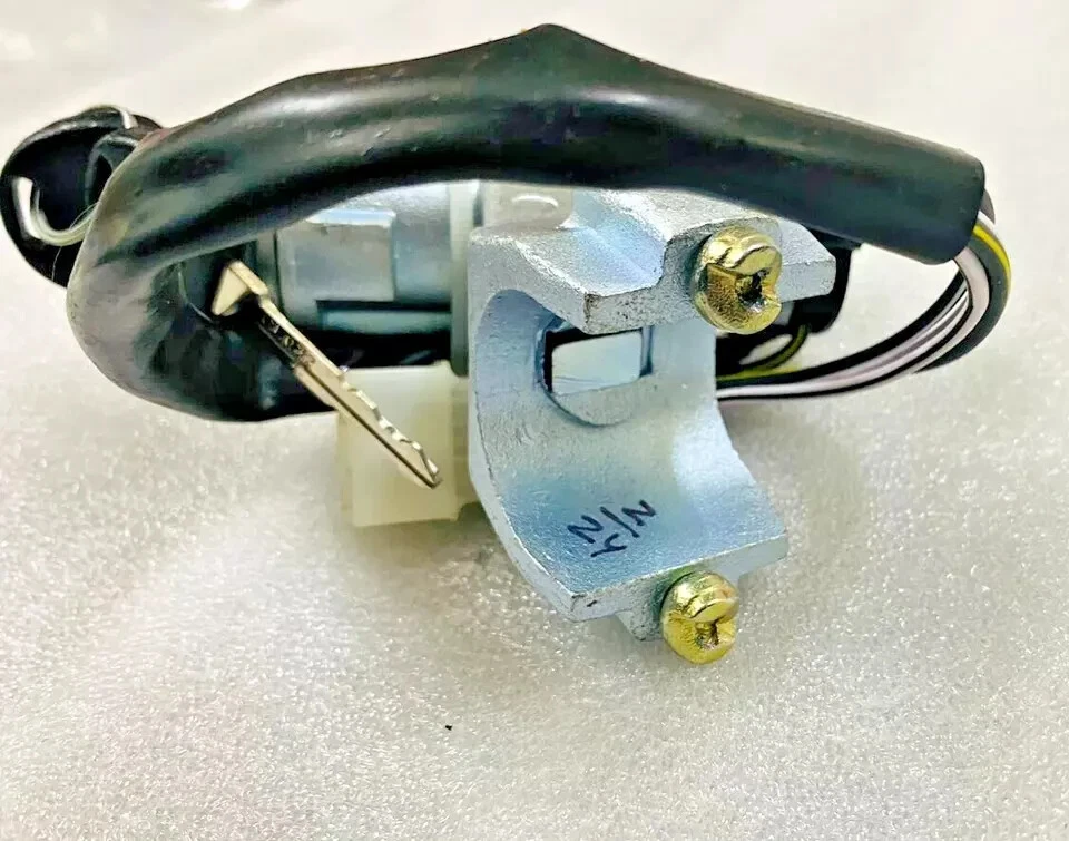 FOR Suzuki Samurai Sierra Sj410 Sj413 Gypsy Steering Lock With Ignition Switch Foto 3 de 4