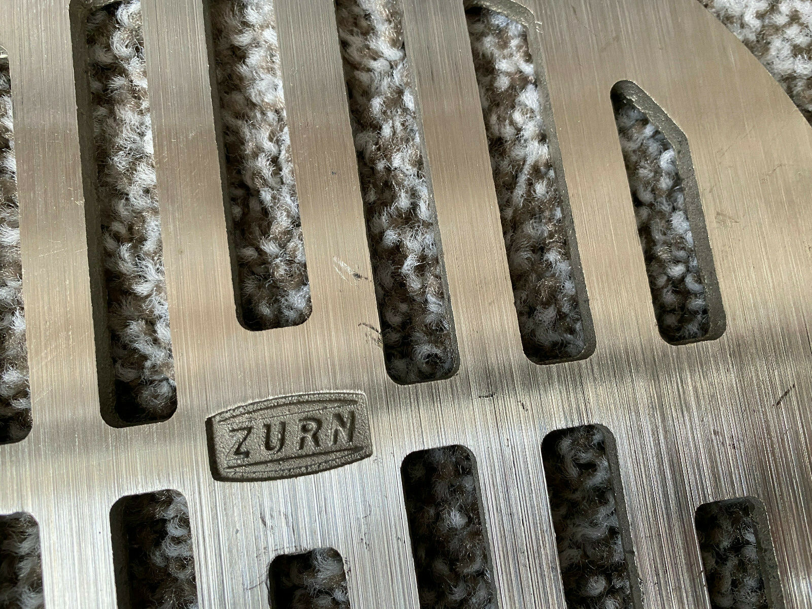 ZURN STRAINER 8" DIAMETER 3/16" THICK ROUND BRASS FLOOR DRAIN COMMER 56989-09