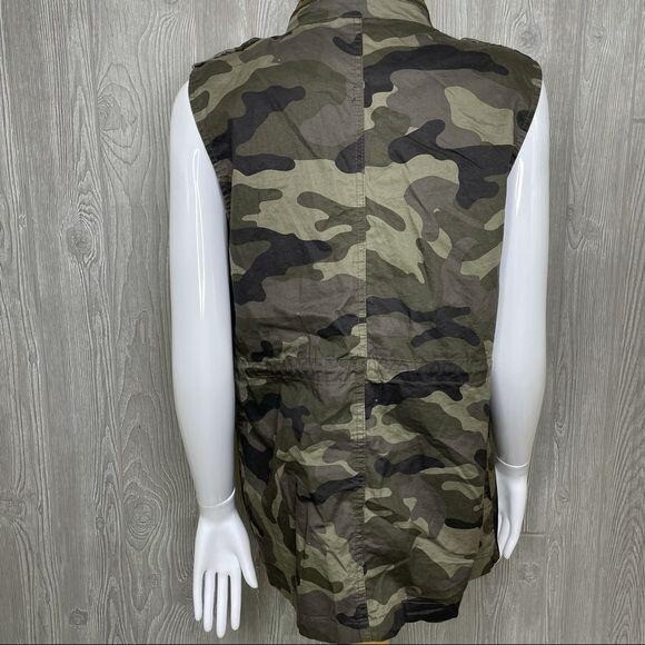 Live tree camouflage button front collared vest s… - image 4