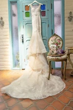 Berta 21-113 Wedding Dress; Worn Once; Size: 0; Perfect Condition; Retail 11,500
