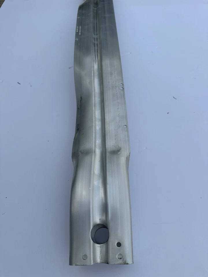 Barra de parachoques de refuerzo delantera Audi A4 A5 2011-2017 soporte 8K0807113F nuevo Foto 2 de 4