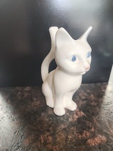 Cat Sipping Cup 4.25" New