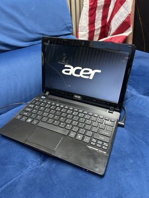Acer Aspire One 725-0802 Netbook 11.6'' Windows 7 AMD C-Series 2012 Black