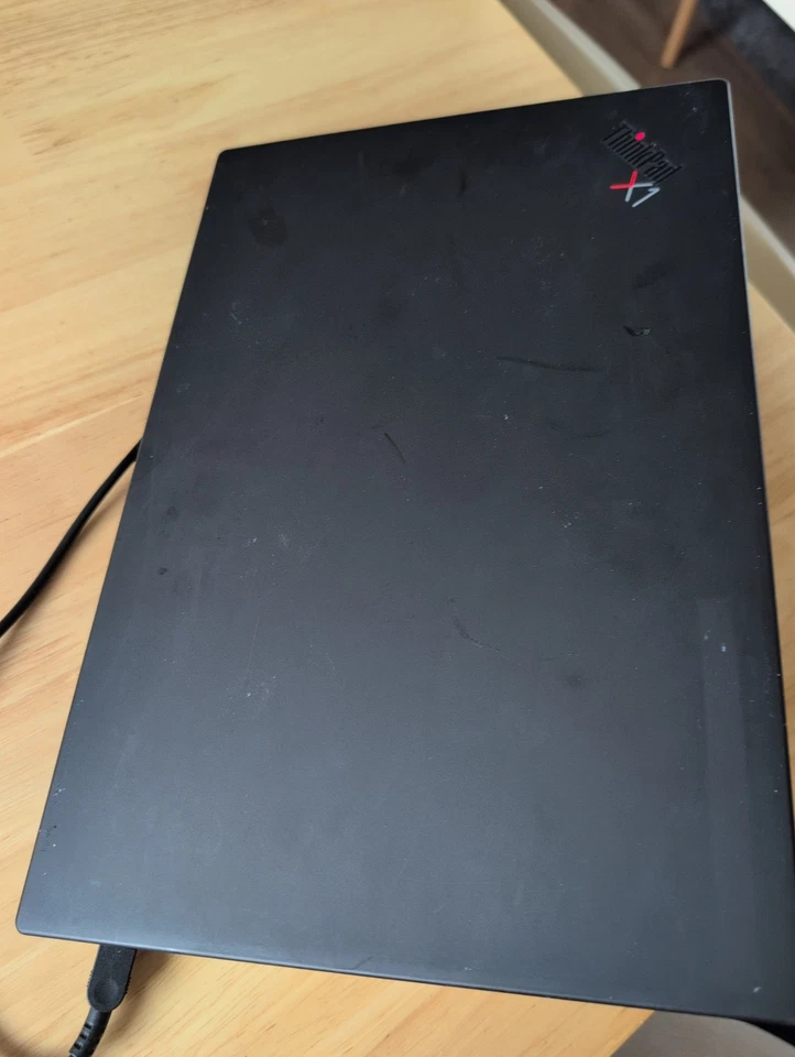 Lenovo ThinkPad X1 Carbon · i7-10610U · 16GB · 512GB, photo 2 of 2