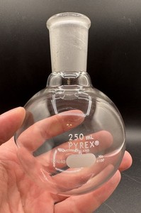 PYREX 250 mL Short Neck Boiling Flask, Round Bottom, 24/40 Taper Joint 4100-250
