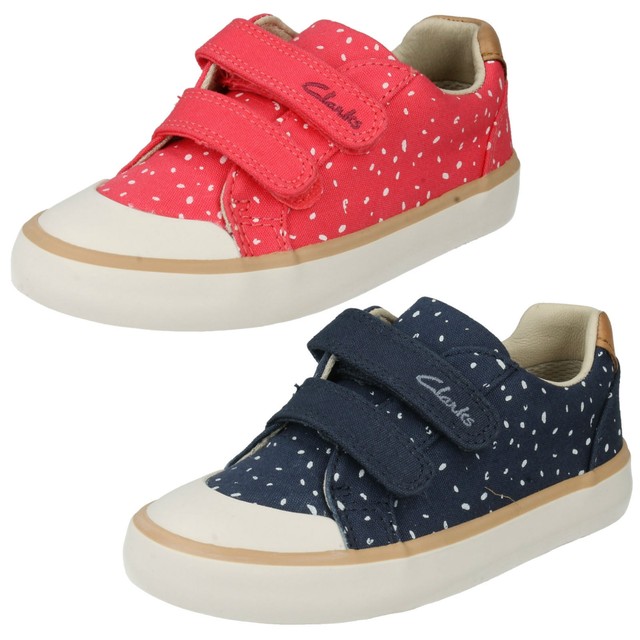 clarks girls canvas shoes