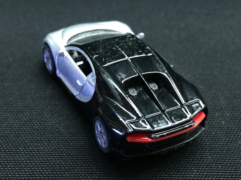 Siku Bugatti Chiron Collectable Scale 1:64 (approx) - Image 3 of 4