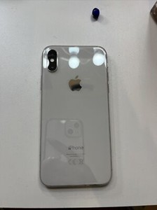 Apple iPhone XS - 64GB - Silber (Ohne Simlock) (Dual-SIM)