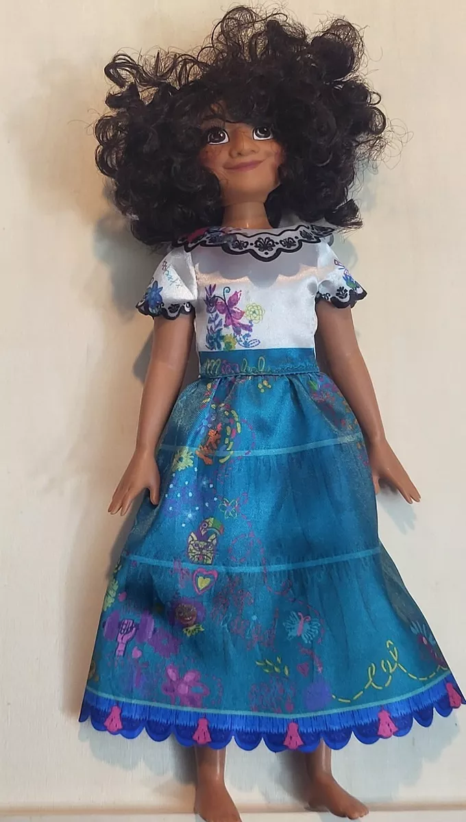 Hispanic dolls with curly hair sales