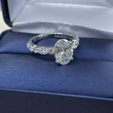 2.05 Ct Oval Brilliant Cut IGI Certified Lab Grown Diamond Engagement Ring 14k