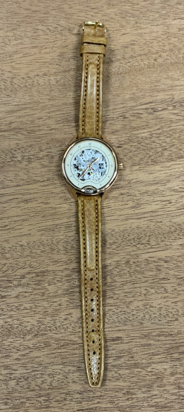 Montre automatique dame DWYT idée cadeau anniversaire parfait
