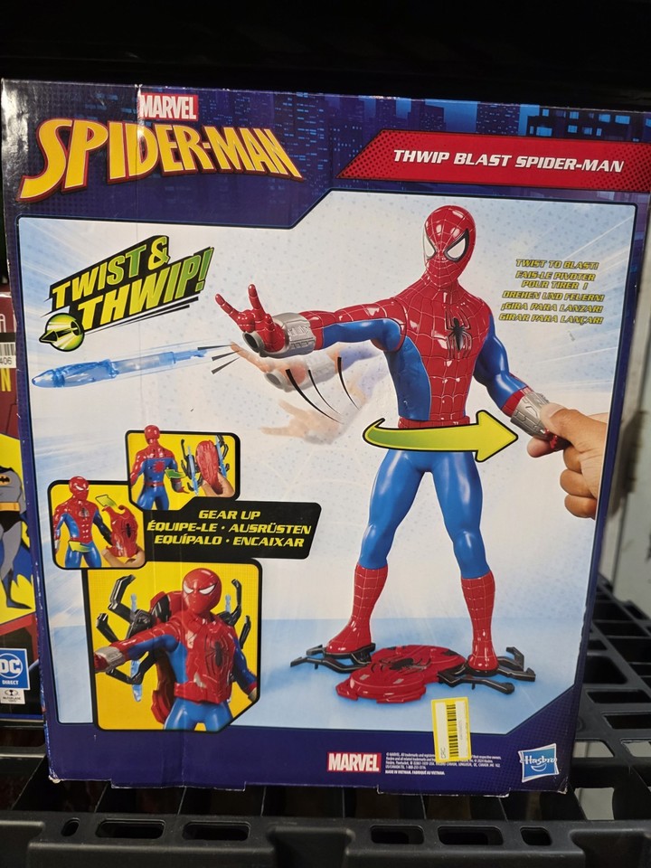 Hasbro Marvel Sense-A-Tonial, Action Figure d'Azione in Plastica ed Elettronica di Spider-Man, Ottima Idea Regalo, Oltre 40 Frasi Divertenti, per Bambini e Bambine dai 4 Anni in su
