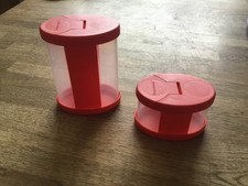 Tupperware Orient- Express Gewürzbehälter Groß u klein Rot.