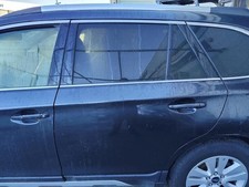 Porte arrière et accessoires Subaru OUTBACK